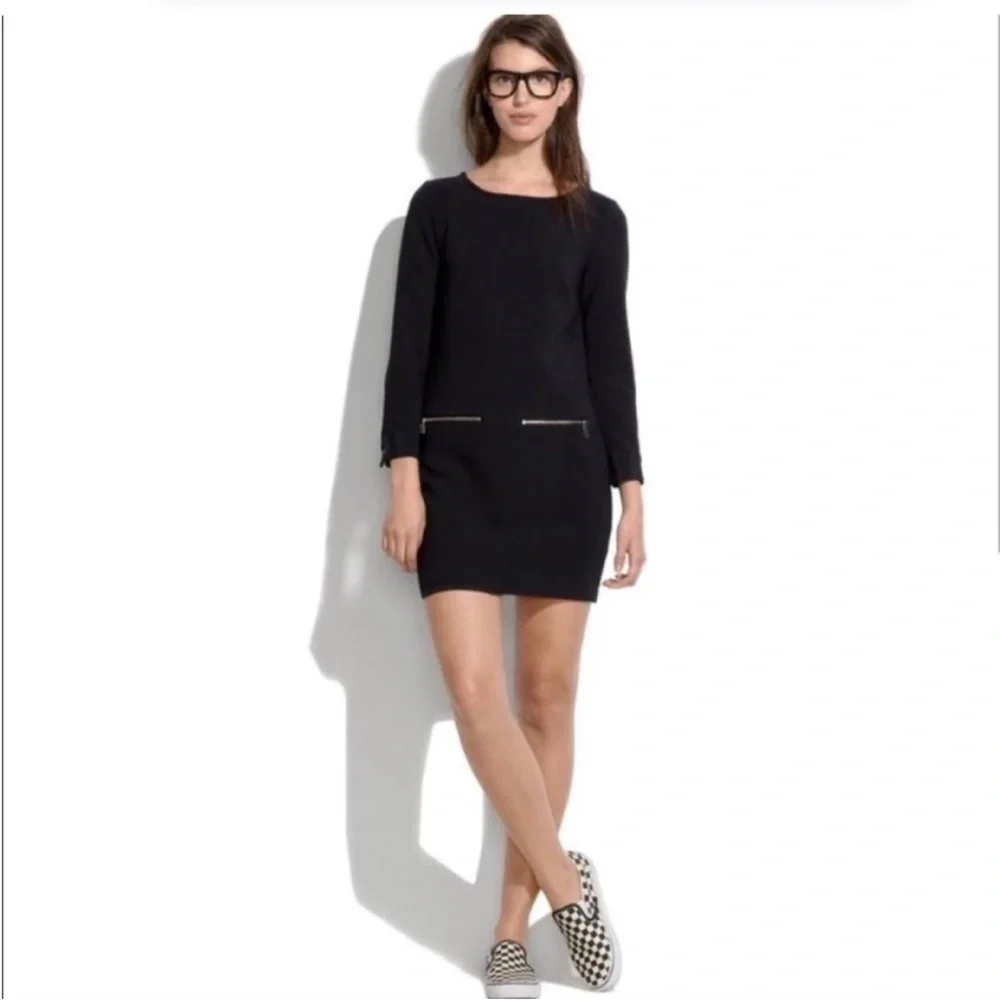 Madewell black round neck pullover zipper front pockets sheath 3/4 sleeves dress
